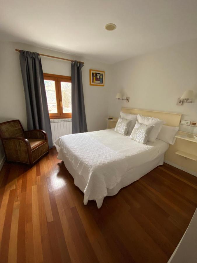 Hotel Casa Socotor Sallent de Gállego Exteriör bild