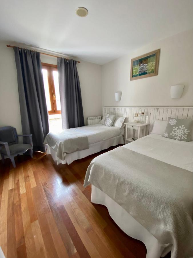 Hotel Casa Socotor Sallent de Gállego Exteriör bild